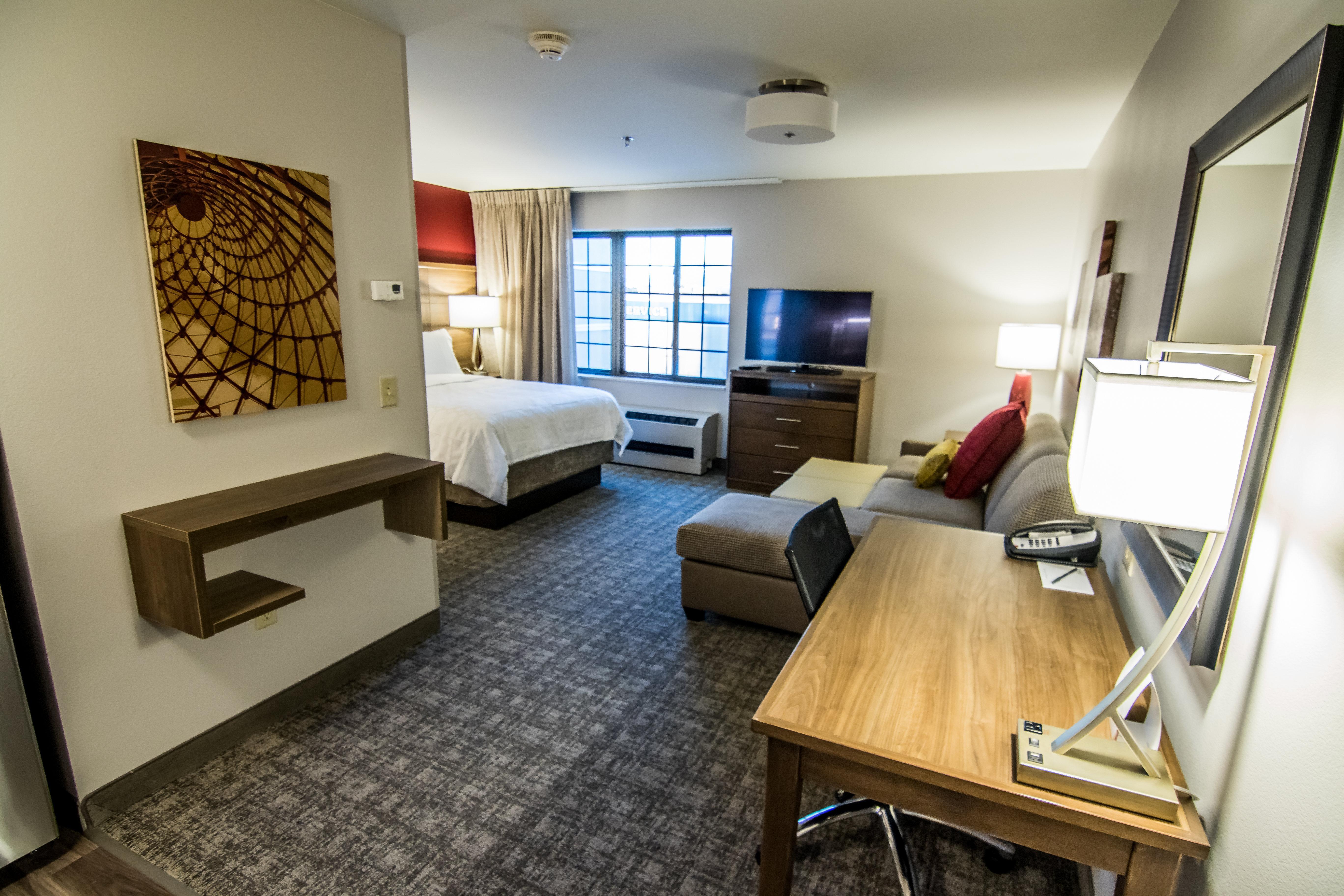 Staybridge By Ihg Hotel 3*