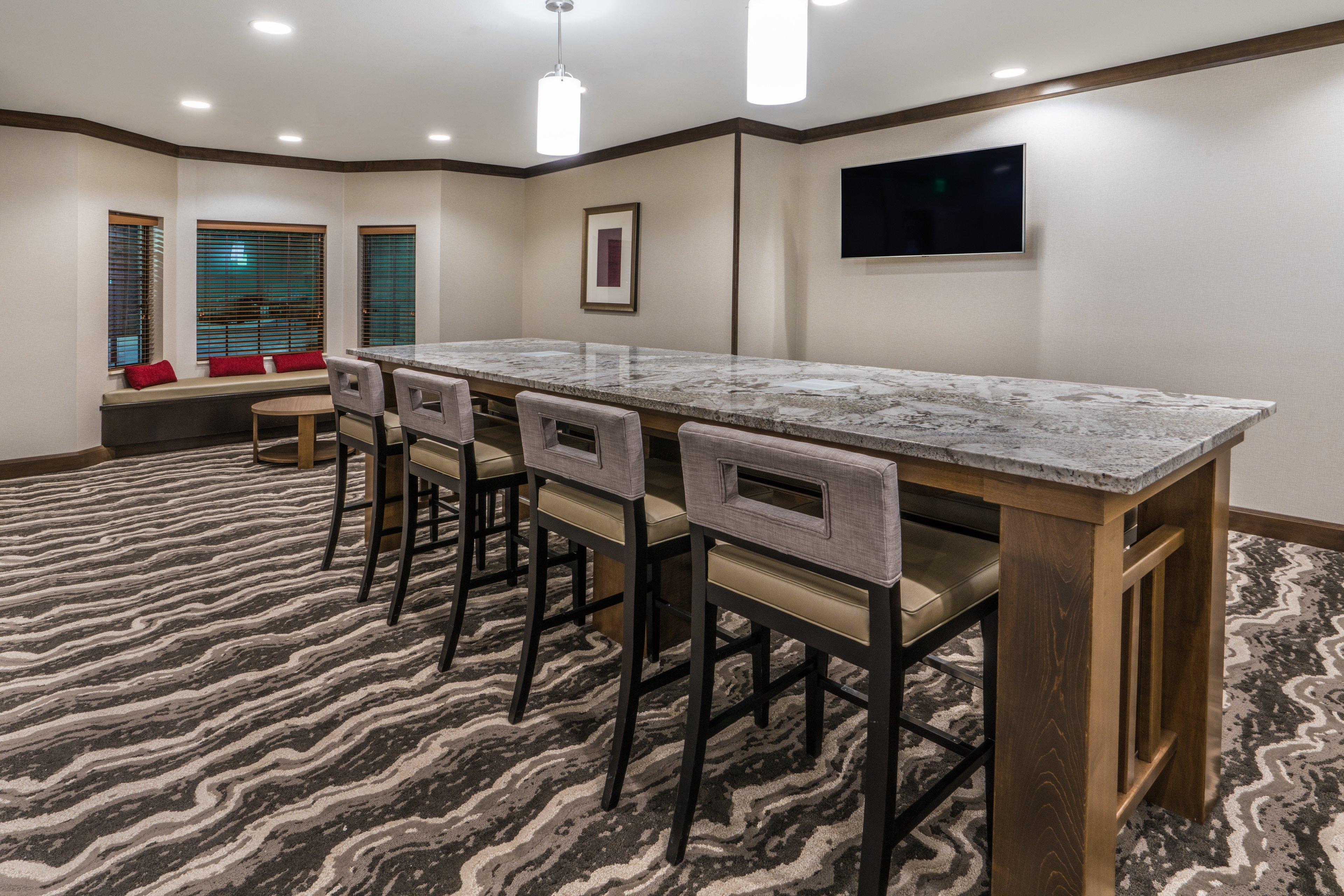 Staybridge By Ihg Hotel 3*