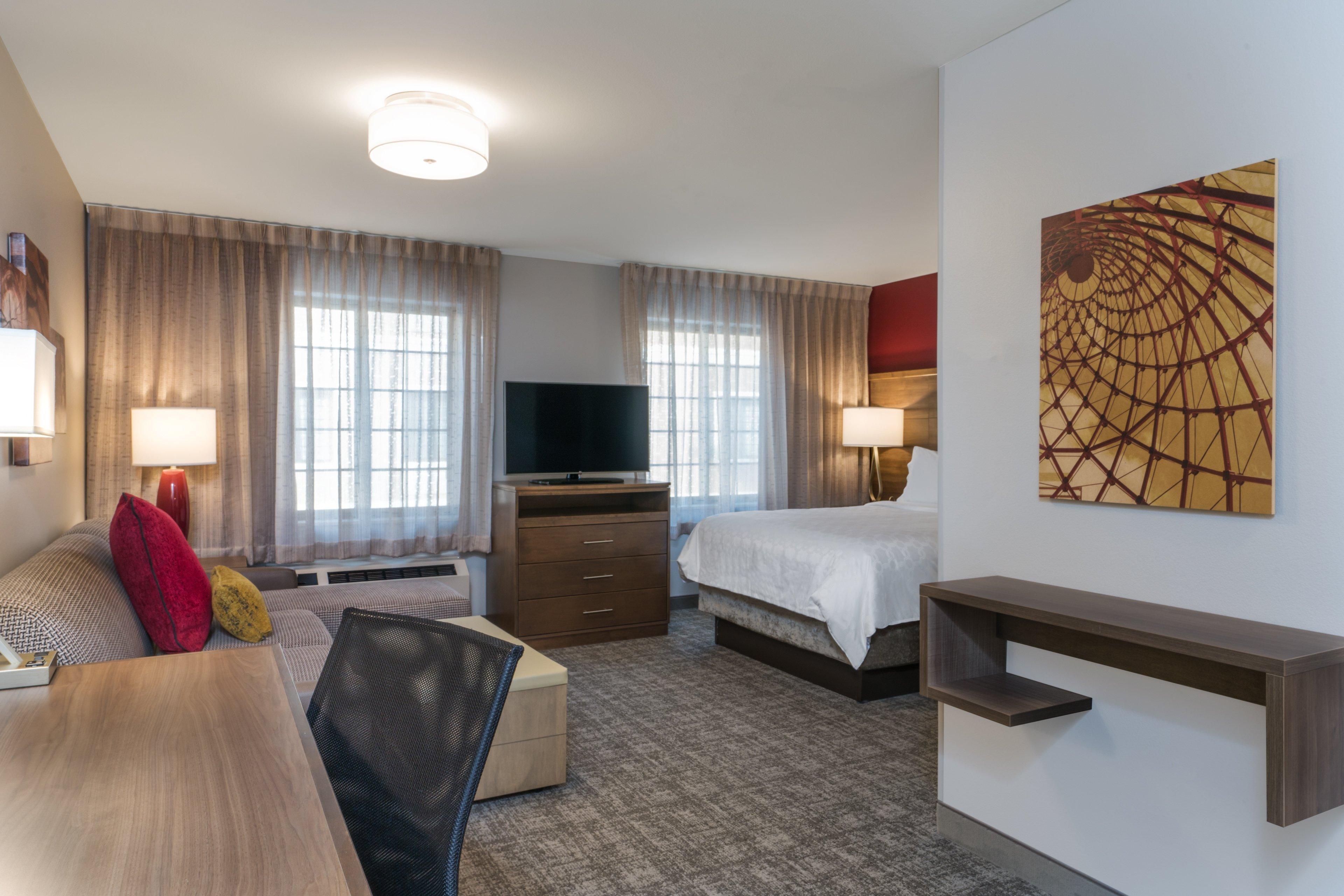 Staybridge By Ihg Hotel 3*
